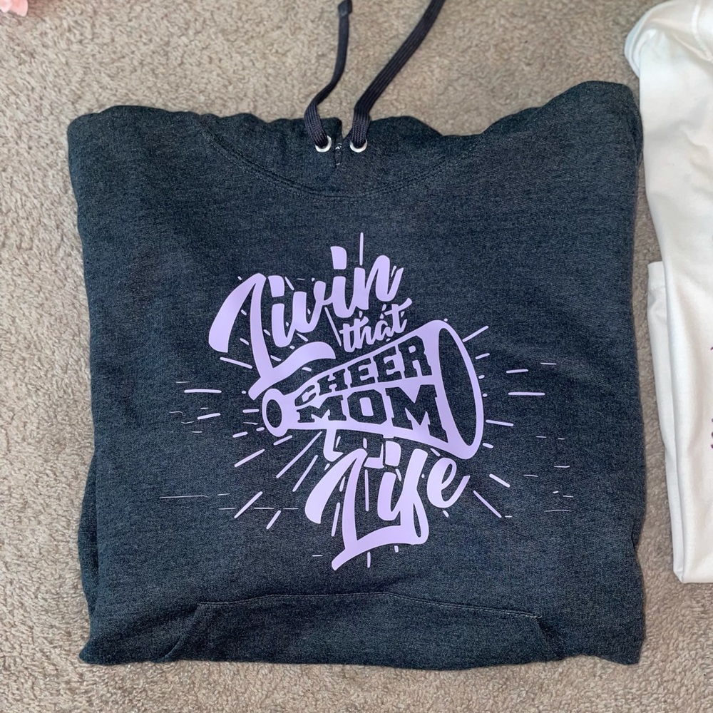 Women’s sweatshirt